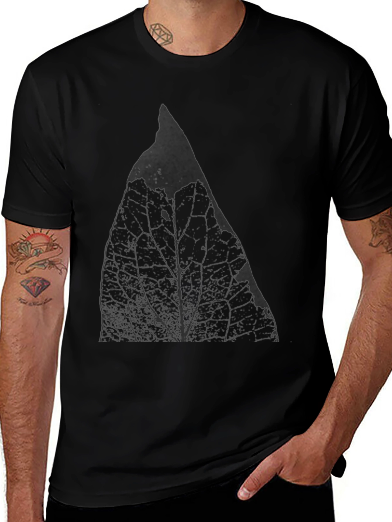 Leaf Print Black T-Shirt - Stylish Casual Wear
