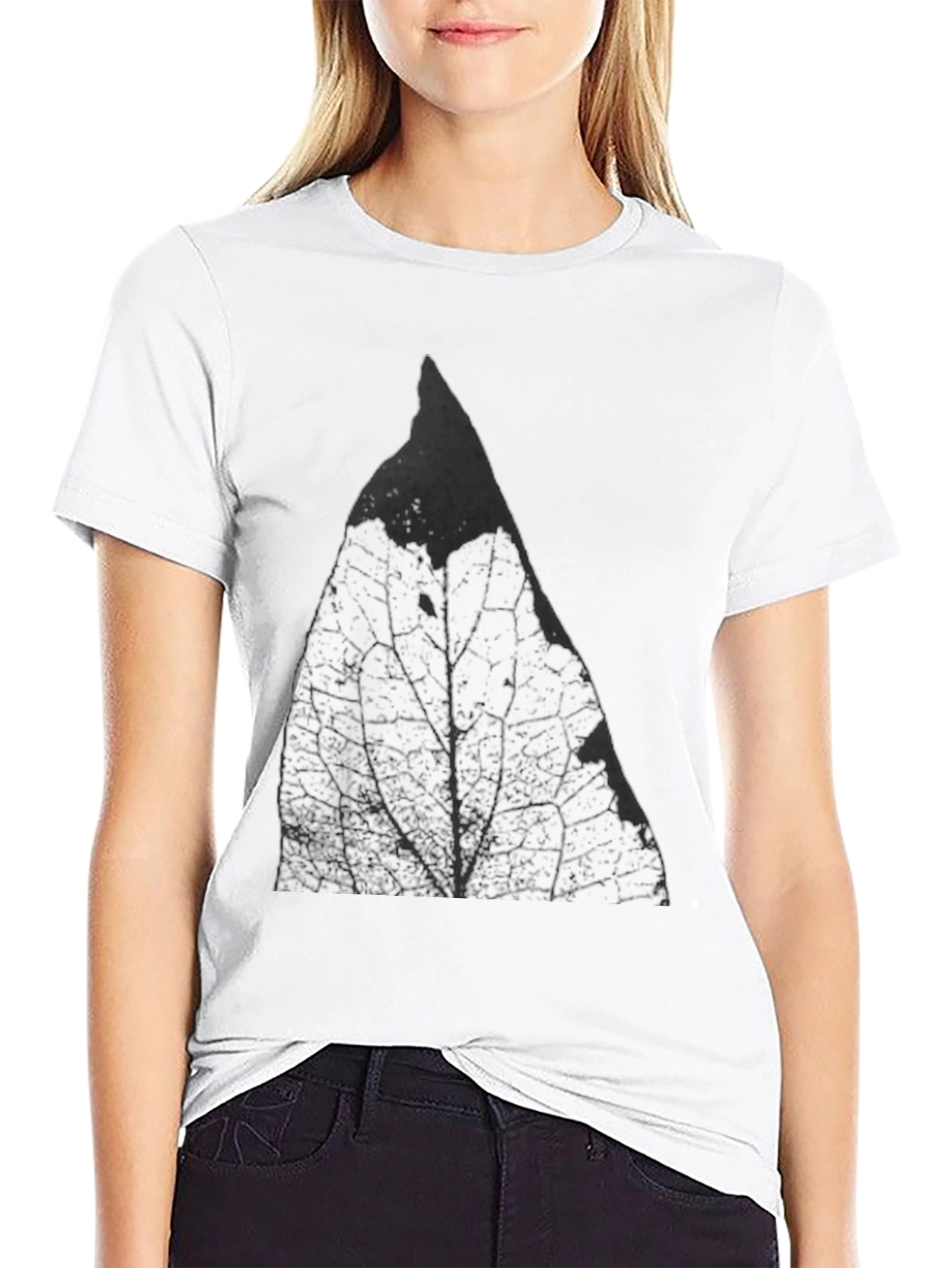 Leaf Print Black T-Shirt - Stylish Casual Wear