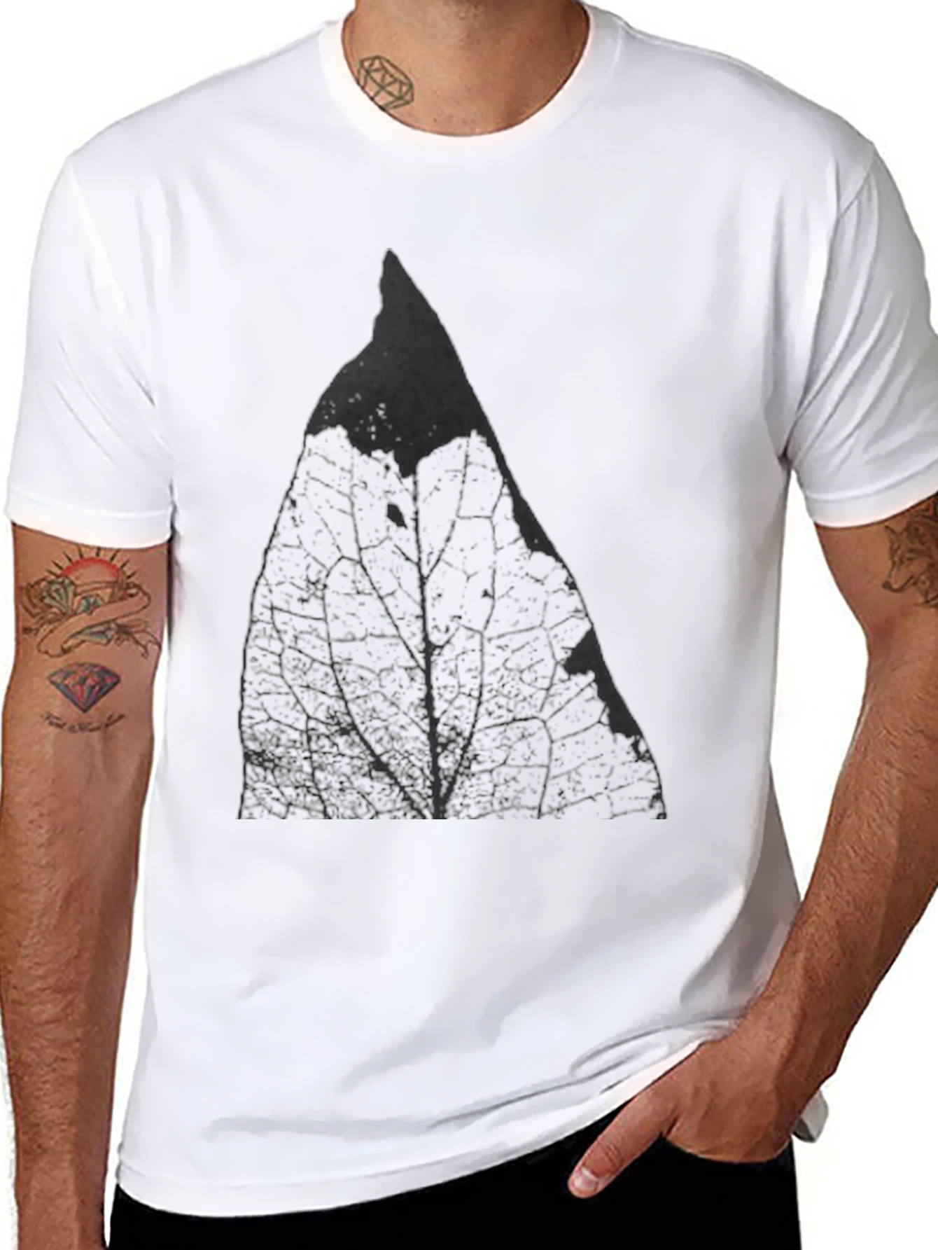 Leaf Print Black T-Shirt - Stylish Casual Wear