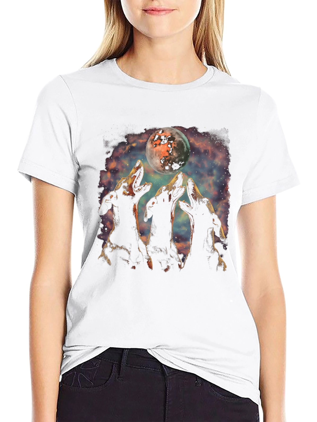 Wolf Howling at Moon T-Shirt