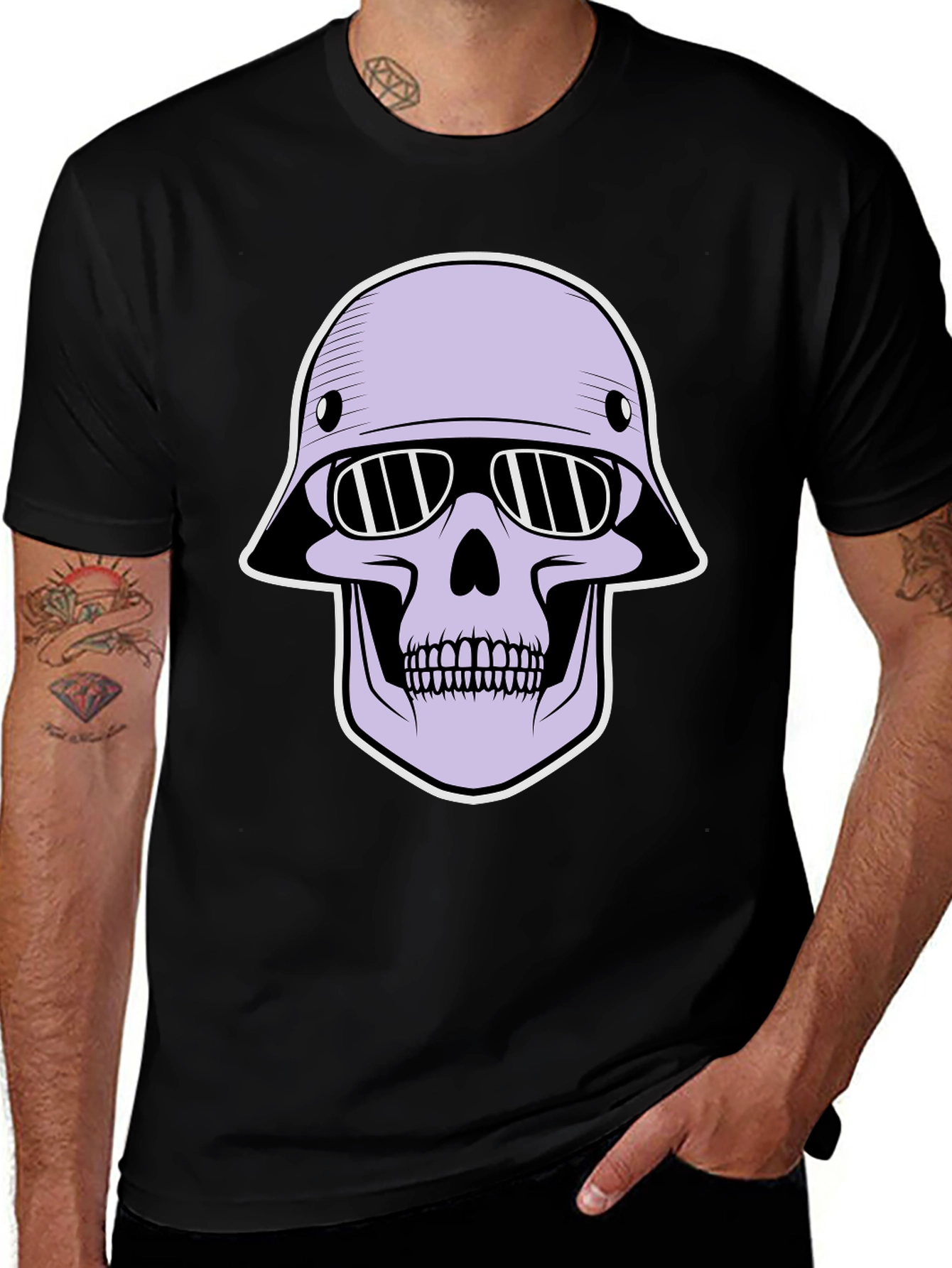 Skull Helmet Graphic Tee - Edgy Streetwear