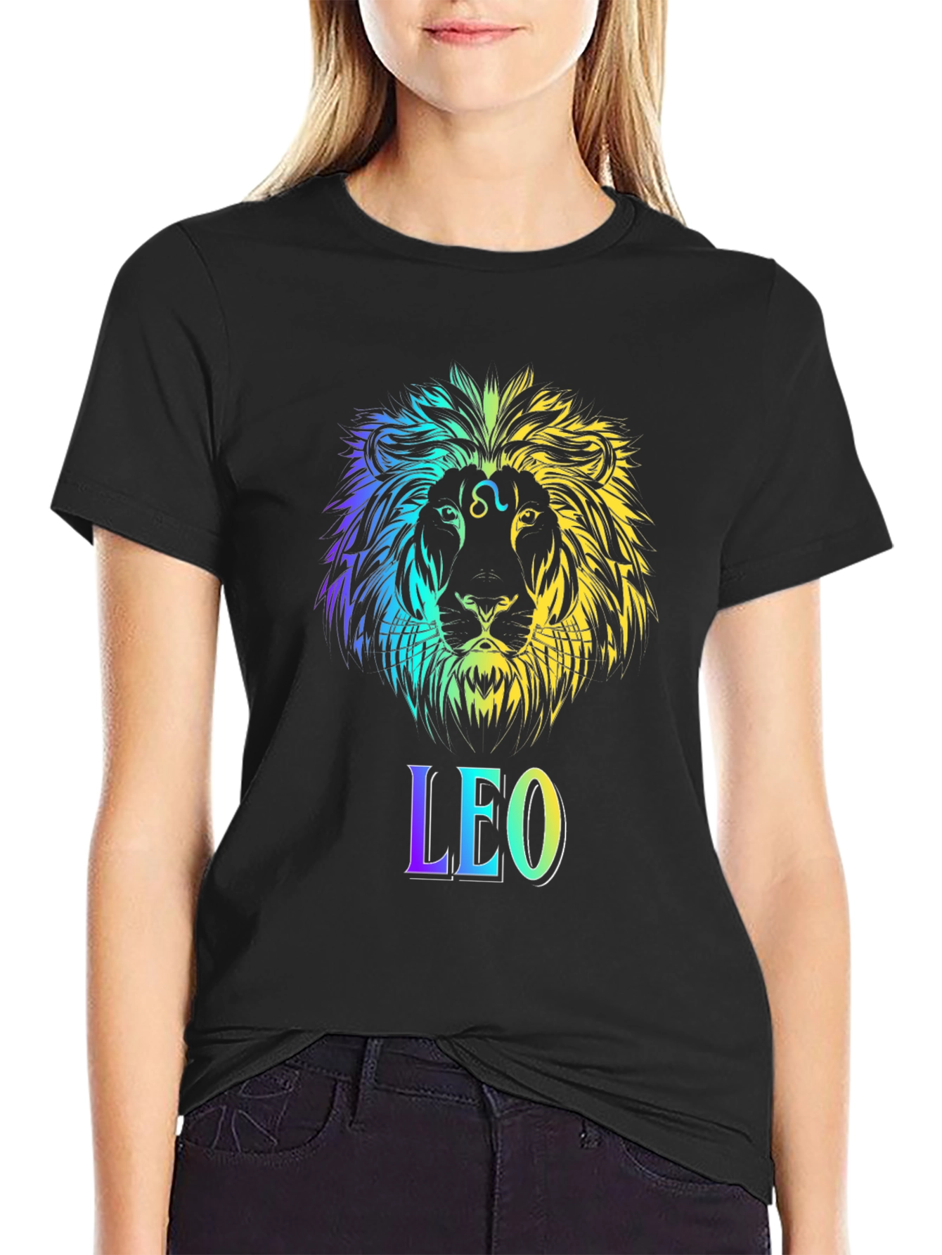 Leo Zodiac Lion Graphic T-Shirt