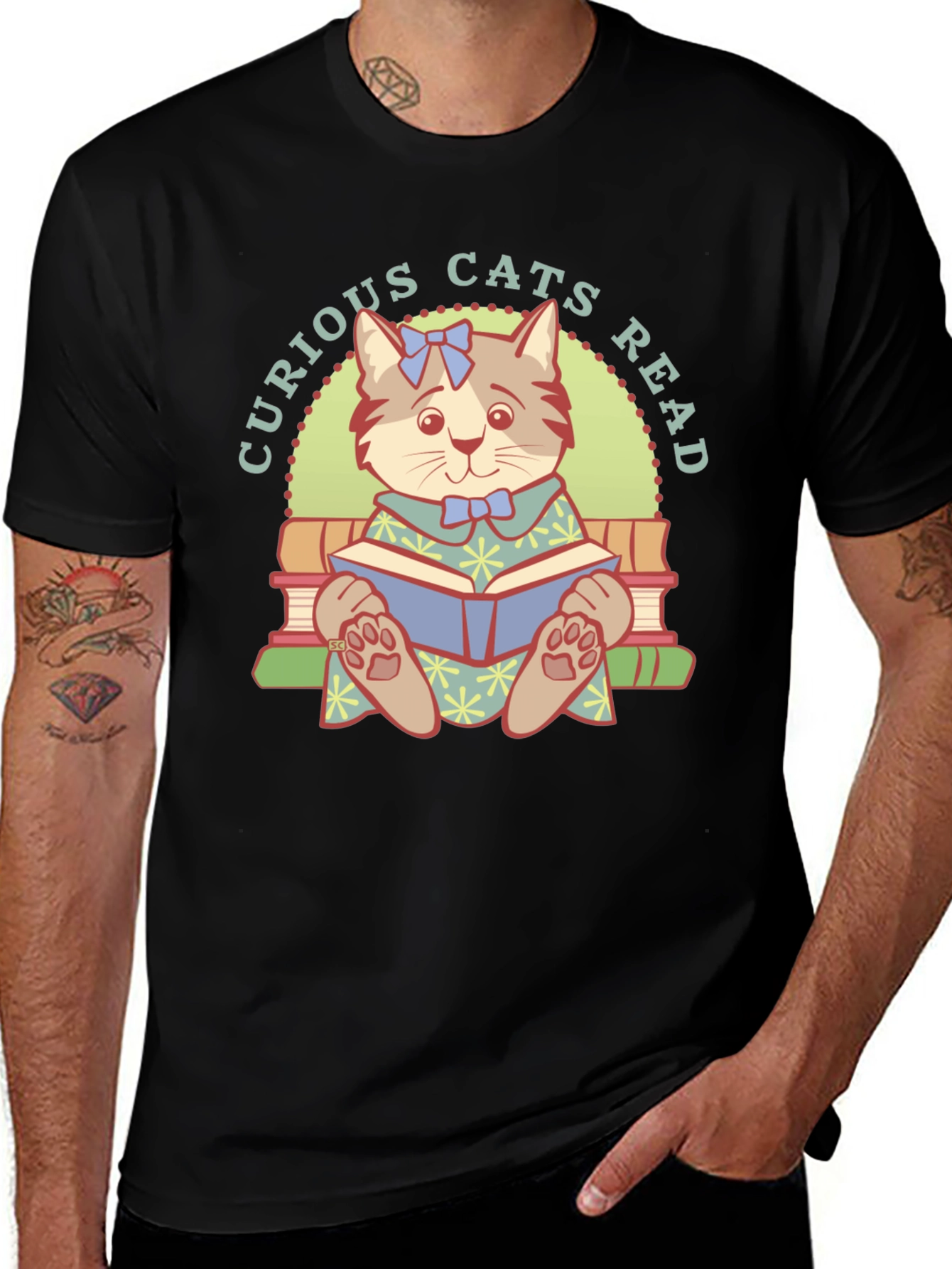Curious Cats Read T-Shirt - Book Lover Tee