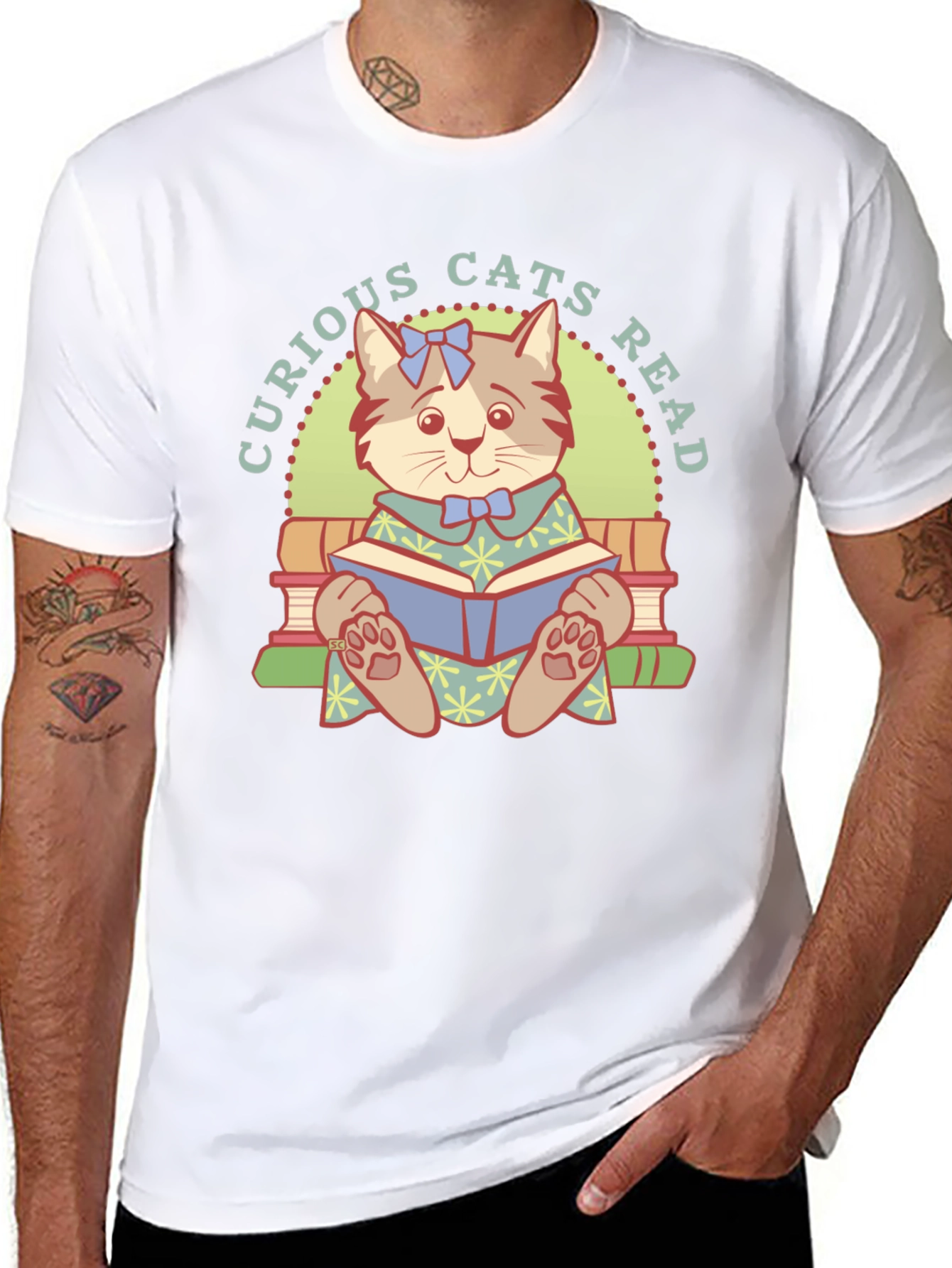 Curious Cats Read T-Shirt - Book Lover Tee