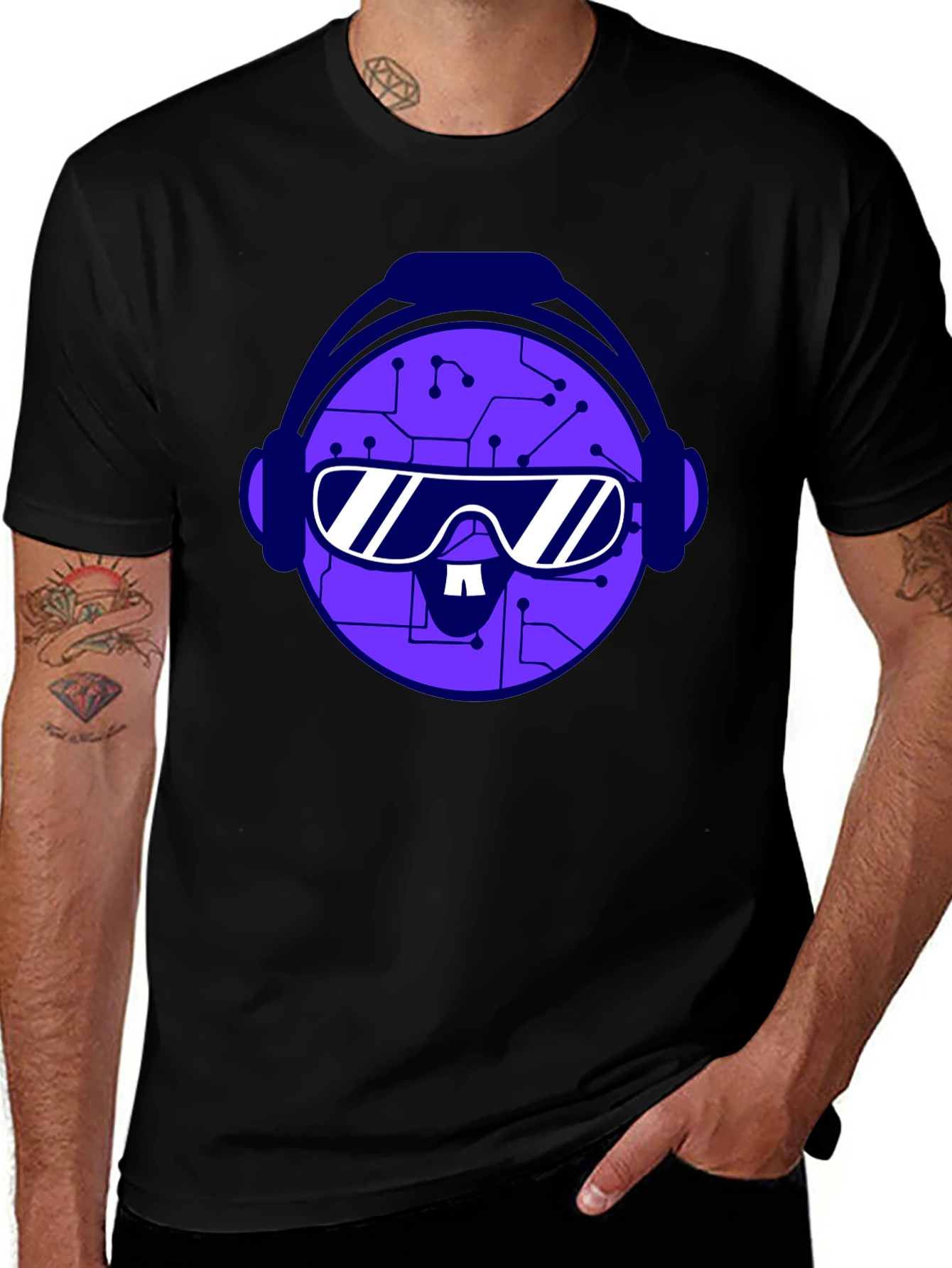 Circuit Head Tee - Futuristic Graphic T-Shirt