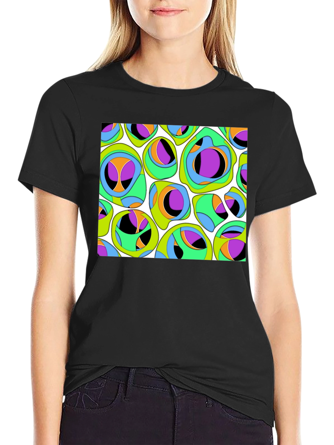 Retro Graphic Tee - Psychedelic Pattern T-Shirt