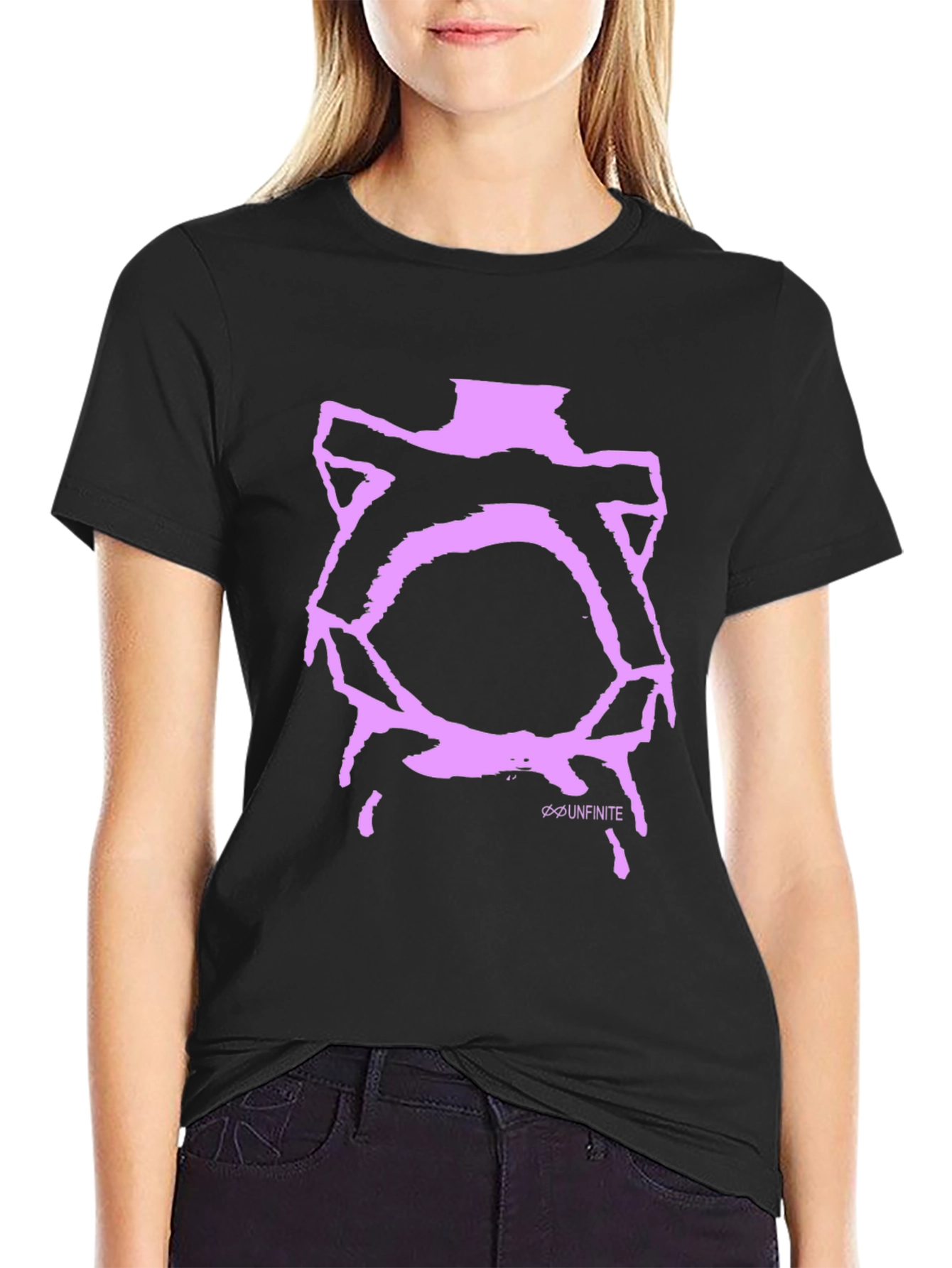 Abstract Graphic Tee - Modern Streetwear