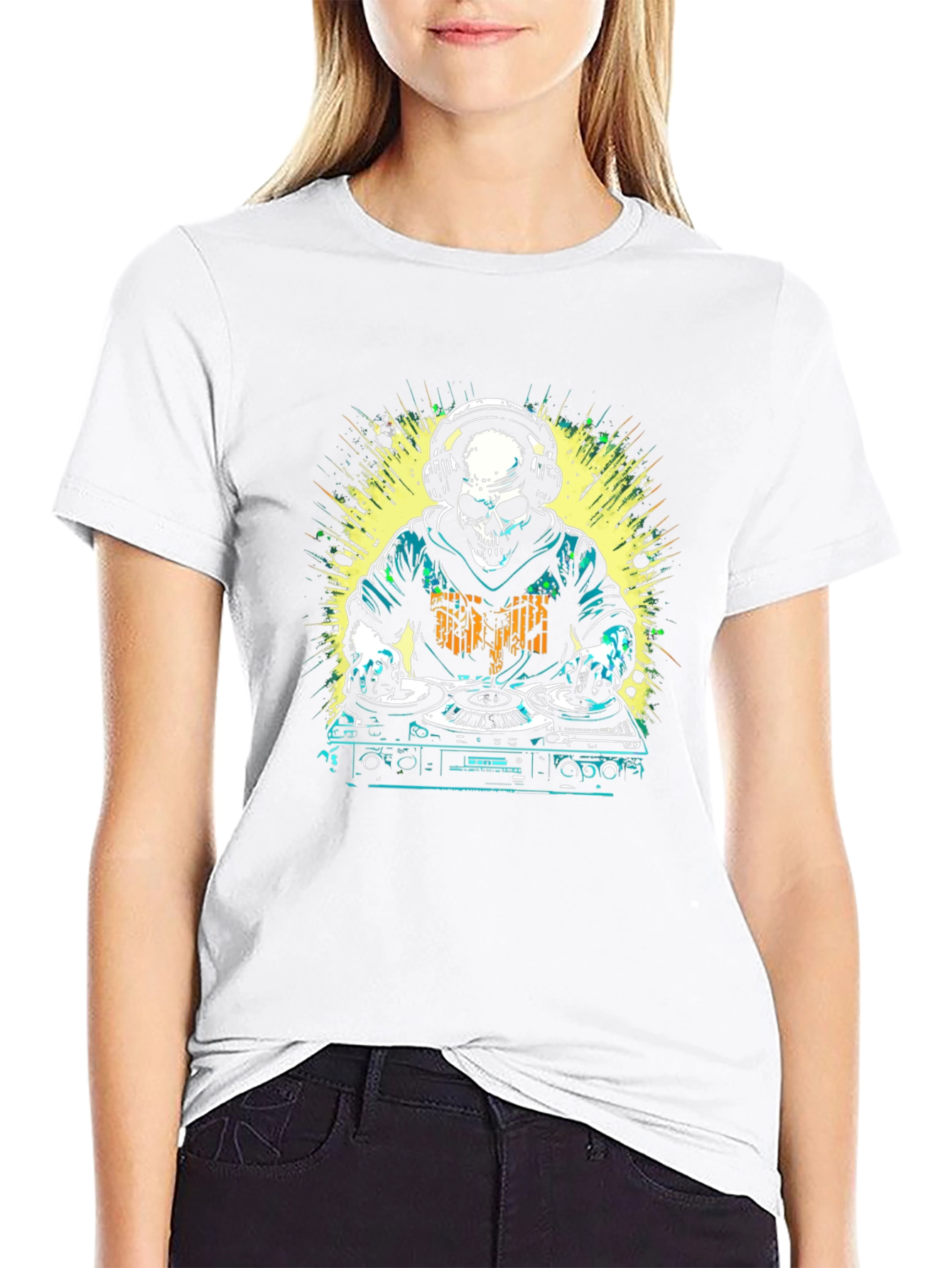 DJ Skull Graphic T-Shirt - Music Lover Tee