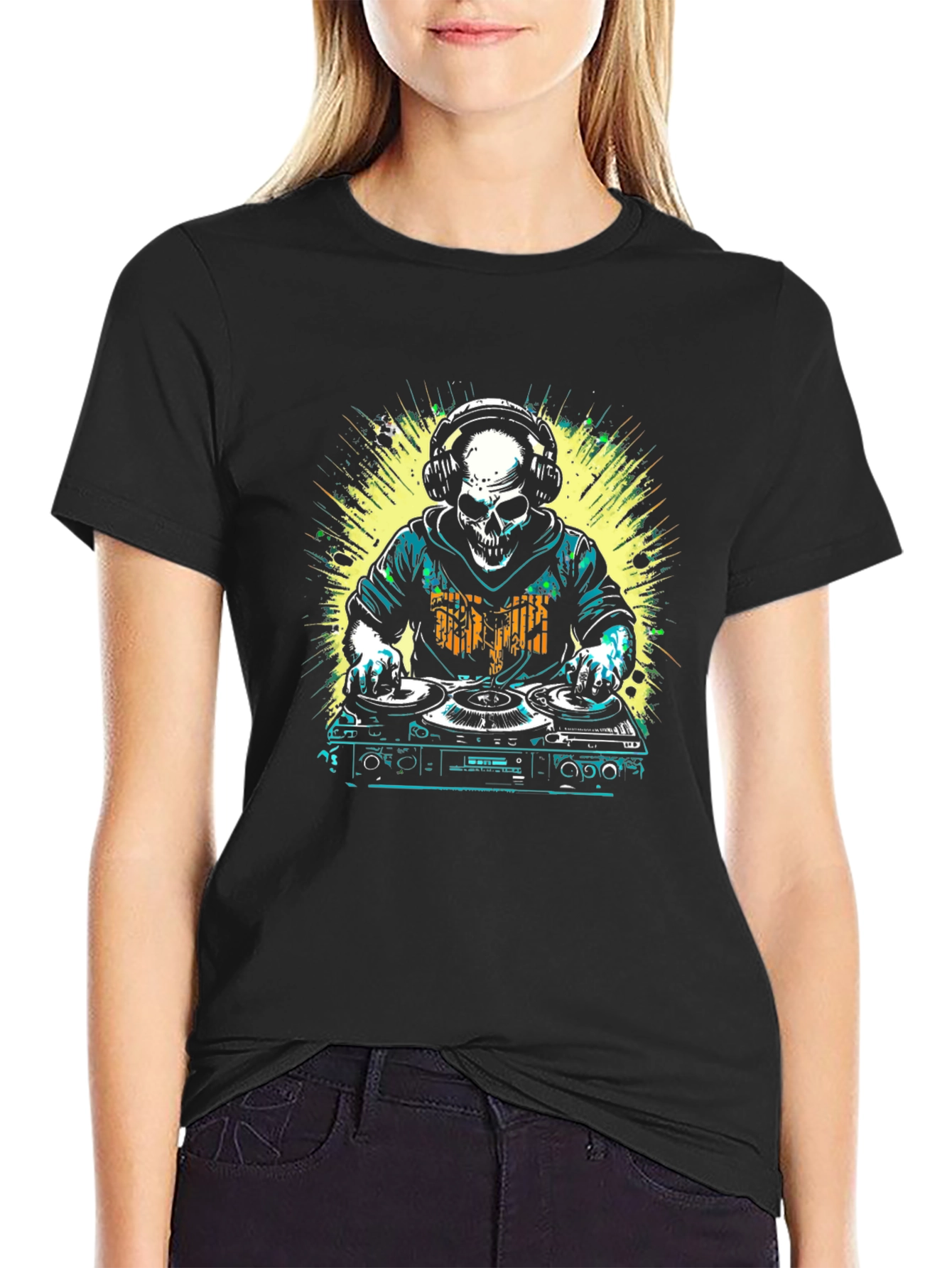 DJ Skull Graphic T-Shirt - Music Lover Tee
