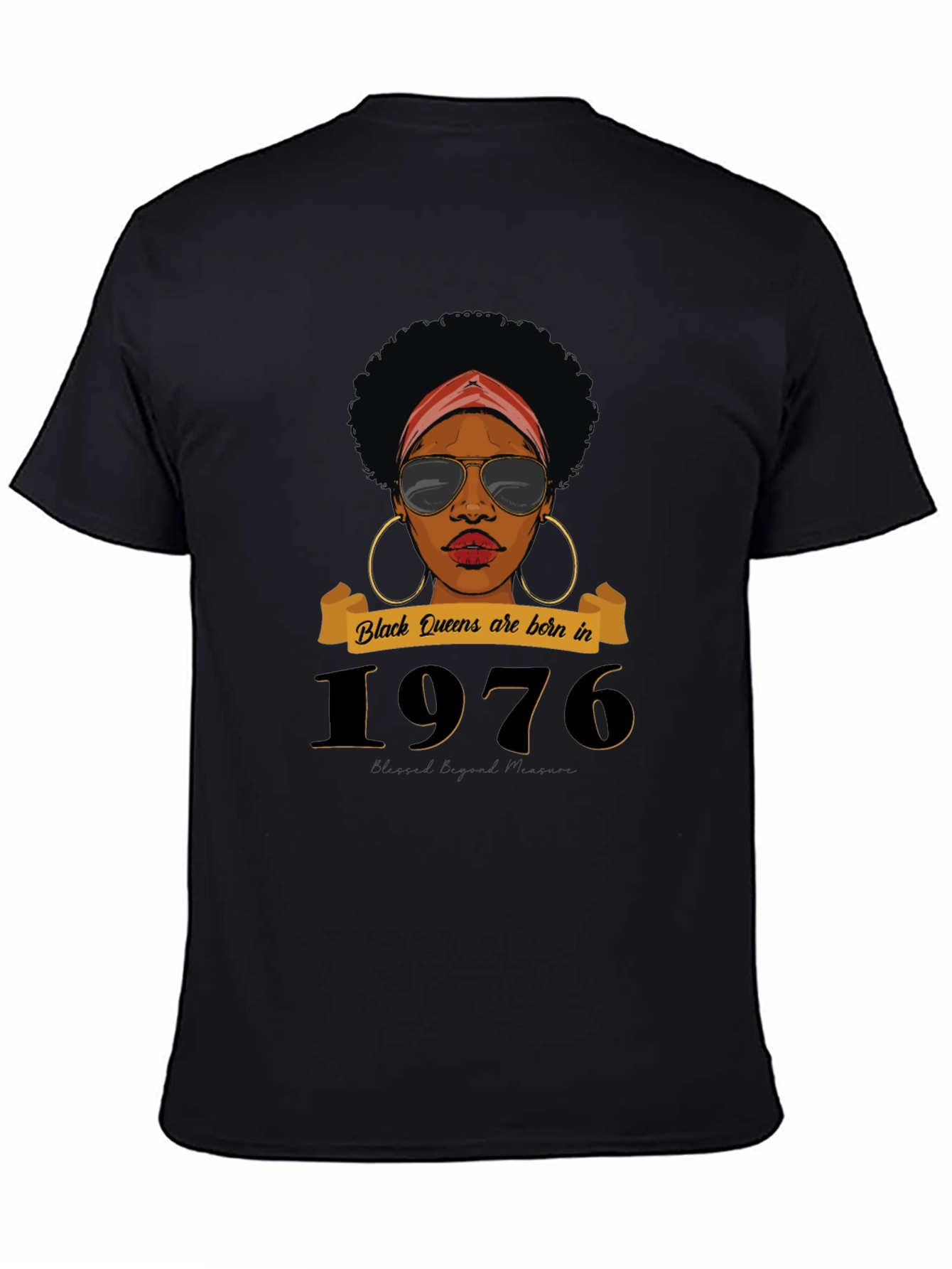 Black Queens Born in 1976 Graphic T-Shirt