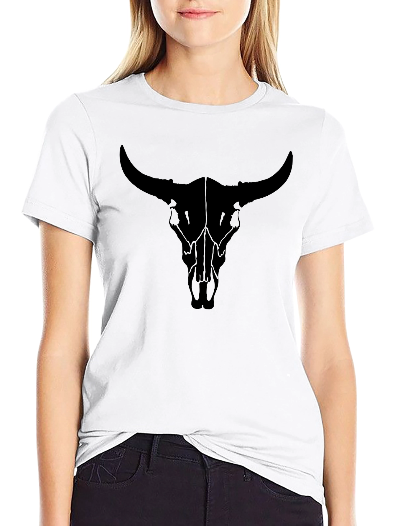 Black Bull Skull Graphic Tee - Modern Style